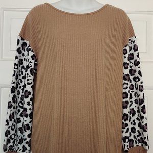 Emory Rose size Medium long sleeve pull over Shirt top New Without Tags